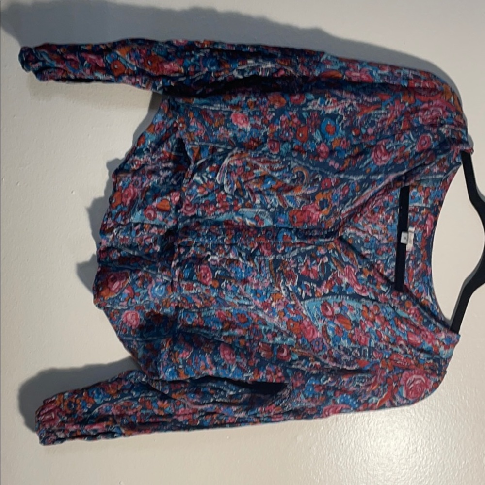 High low,button down, cropped blouse